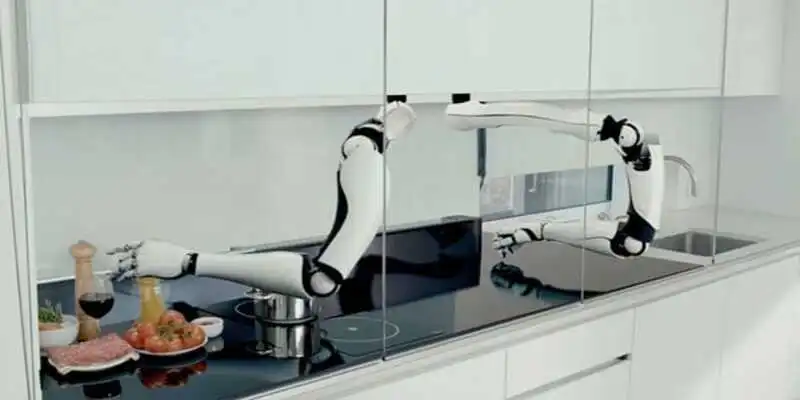 Robotic kitchen at work