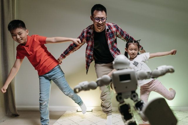 Robotics in Childcare: Benefits and Drawbacks